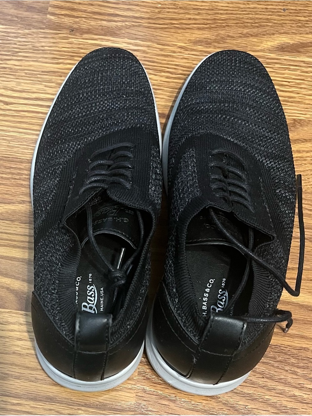 Bass Men’s Black Knit Lace-Up Casual Sneakers